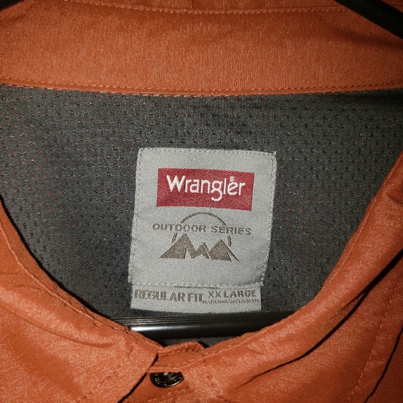 wrangler outdoor series shirt - Picture 2 of 3